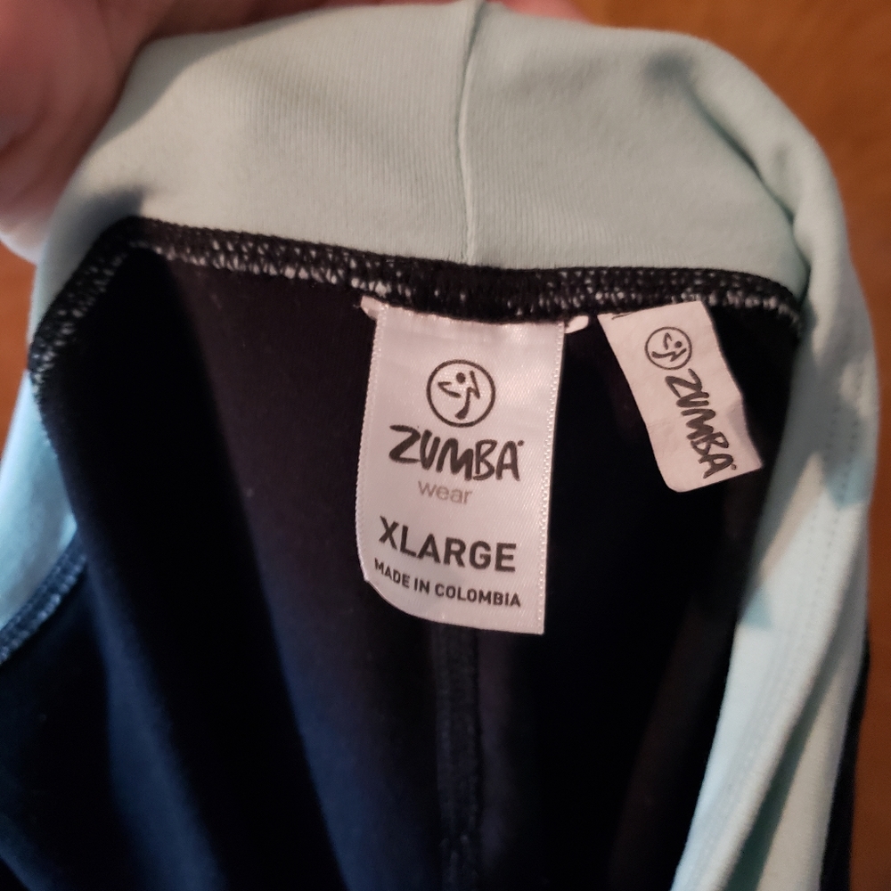 Zumba Capri Leggings XL - Picture 2 of 2